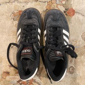 Adidas Samba US 3.5 (Men’s), US 4.5 (Women’s)